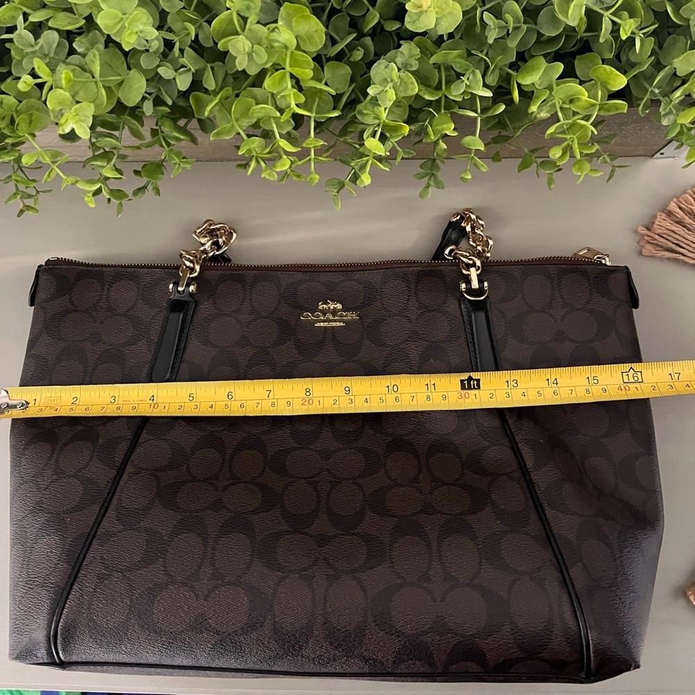 Coach Tote Bag - Picture 14 of 15
